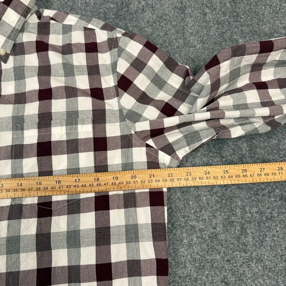 Banana Republic Soft Wash Slim Fit Plaid Button Down Shirt Men's L Burgundy Gray